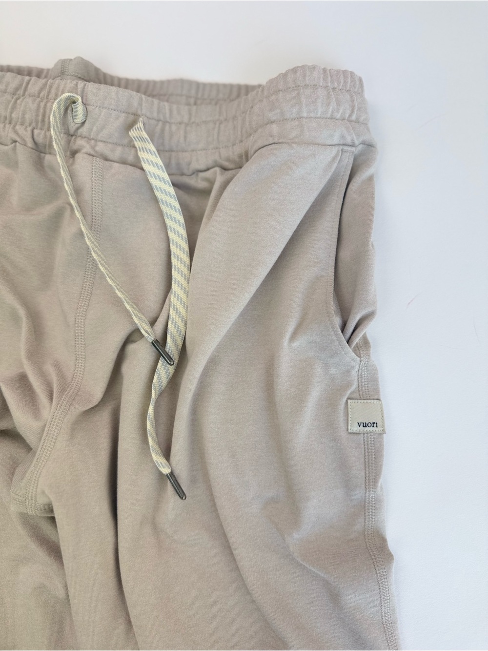 Vuori Women's Performance Jogger sz S - Picture 6 of 7